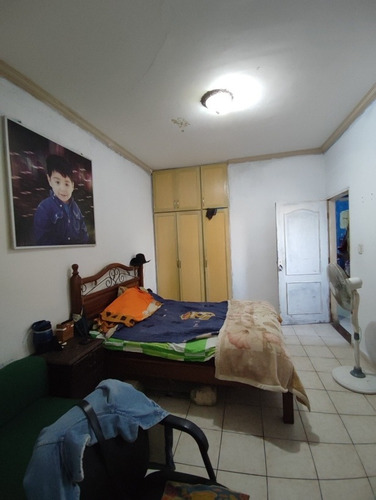 Imagen 3 de 26 de Vendo Casa En Zona Norte A 30 Metro De La Beni 5to Anillo!