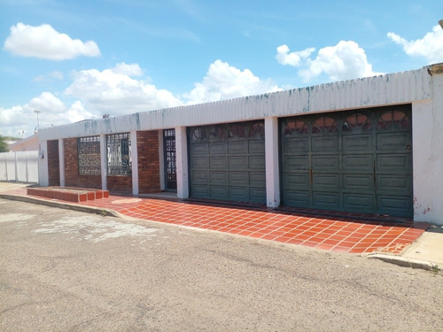 Imagen 8 de 14 de Judithe.venta Casa Doral Sur