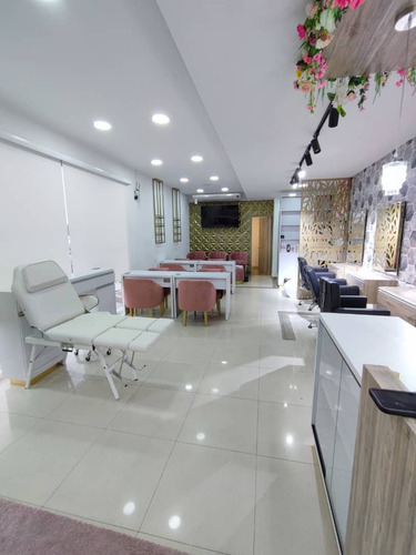 Imagen 8 de 21 de Local. Venta. Parque Las Acacias. Acacias. San Cristóbal
