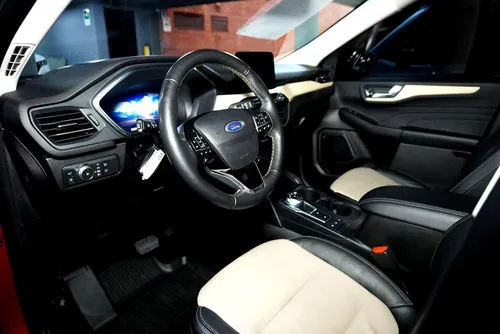 Ford New Escape Titanium 2.5 Hev Automatica 4x2 Hibrida
