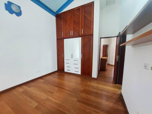 Imagen 10 de 19 de Belkliag/ Alquila Lujosa Casa Amoblada En Guataparo Valencia (jplz)