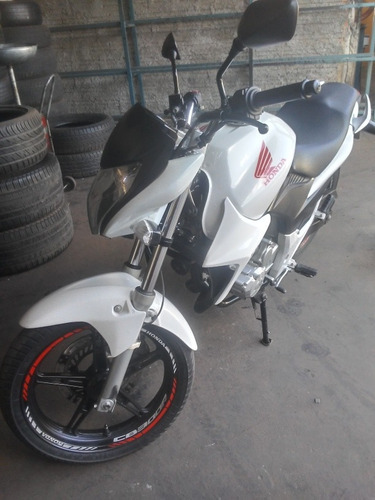 Imagem 1 de 3 de Honda Cb 300r