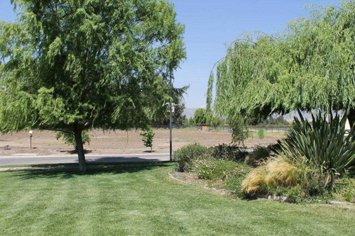 Sitio En Exclusivo Condominio De Primer Nivel