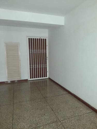 En Venta, Apartamento En Urb. El Centro