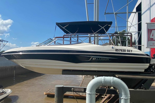 Lancha Open Larson Senza 226 Americana V8 Mercruiser Duo Pro