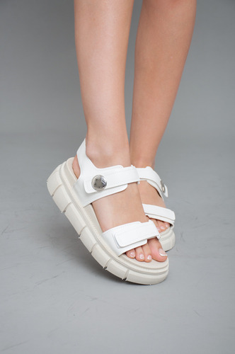 Sandalia Mujer Plataforma Moda Eco Cuero Bym Shoes Nara