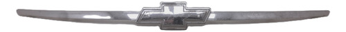 Friso Cromado Grade Emblema Gm Corsa 2011 2012 2013 2014 15