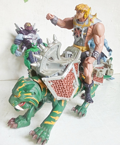 He-man + 2 Skeletor + Battle Cat (Usado)