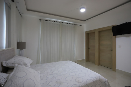 Imagen 9 de 30 de Impresionante Casa Ubicada En Santiago (a124)