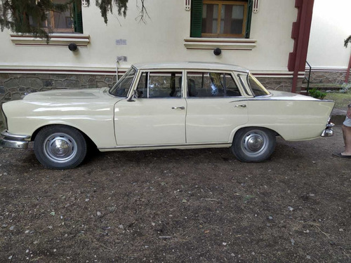 Mercedes 220 S Colas