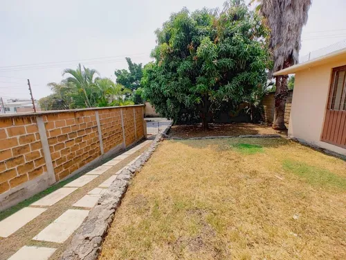 Casa En Venta En Fraccionamiento Las Brisas, Temixco Morelos