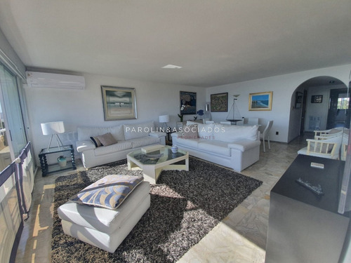 Imagen 9 de 30 de Departamento En Venta, Playa Mansa Primera Linea