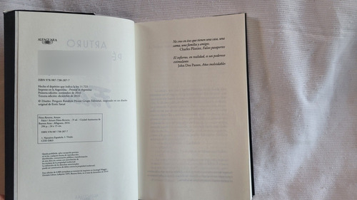 Imagen 6 de 8 de Falco Arturo Perez Reverte Alfaguara Edición Grande
