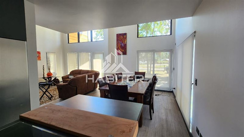 Imagen 5 de 16 de Casa En Venta De 4 Dorm. En Pucón