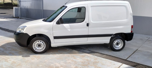 Imagen 18 de 21 de Peugeot Partner Furgón 1.6l Nafta My 2023