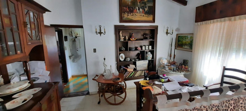 Imagen 25 de 30 de Chalet En Venta De 3 Dormitorios C/ Cochera En Villa Giardino