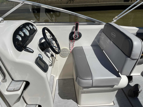 Imagen 12 de 14 de Canestrari 215 Mod.2014 Mercruiser V6 Mpi De 220hp-140 Horas