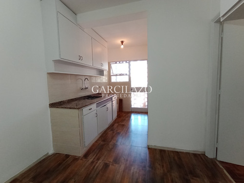 Imagen 7 de 19 de Apartamento En Alquiler - Pocitos (av. Rivera Y Julio Cesar)