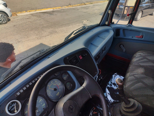Mercedes 1720 Modelo 1999 Com Baú