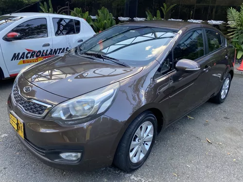 Kia Rio 1.4 4 p | TuCarro