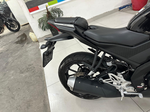 Yamaha Yzf R15 2024 / 6.647 Km