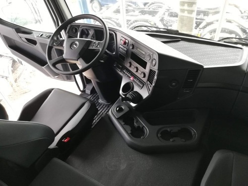 Mercedes Benz Arocs 4136 B/42 8x4 Blanco