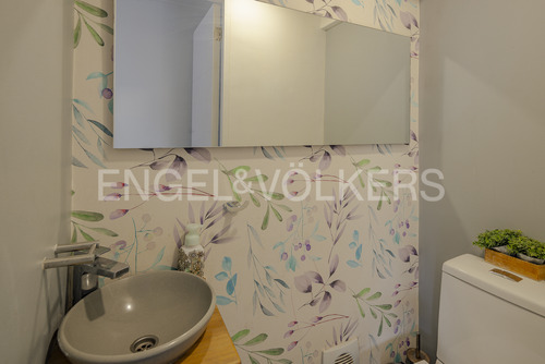 Casa En Condominio, Remodelada