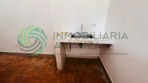 Local En Arriendo En Puerto Madero. Cod A16829