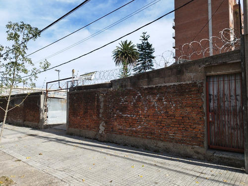 Imagen 3 de 11 de Parking - Garage Con 35 Plazas Fijas