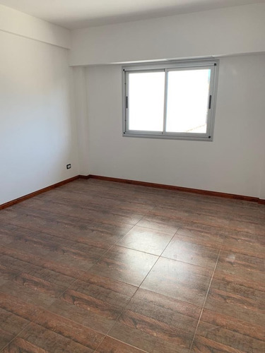 Imagen 6 de 7 de Depto 3 Ambientes A Estrenar