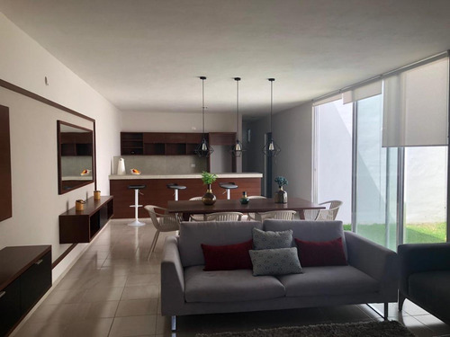 Casa En Venta En Mérida, Modelo Confort, Verano 2024.