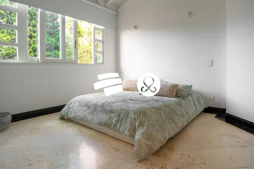 Venta Casa Unifamiliar 450m2, Poblado
