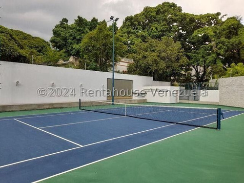 Jr-la Florida, Venta Apartamento Vip, 300 M2,conjunto Tipo Club, Piscina, Pozo,planta Electrica.