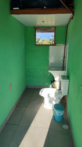 Vendo Um Lindo Sobrado Localizado No Litoral Norte Ubatuba Pouco Tempo De Construção E Bem Localizado.