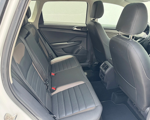 Volkswagen Taos 1.4 Tsi Highline At