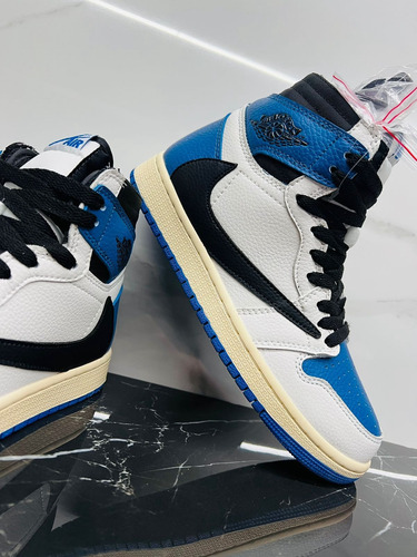 Jordan 1 High Travis Scott Fragment Azul (Usado)
