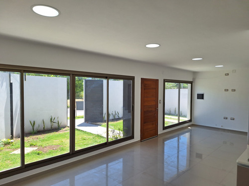 Casa A Estrenar En Venta