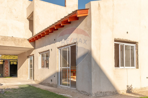 Imagen 8 de 22 de Casa En Venta De 2 Dormitorios En Gorina