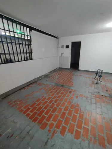 Local En Arriendo En Las Mercedes. Cod A11716