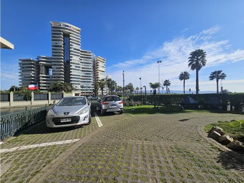 Viña Del Mar / Coraceros / Frente A La Playa 15 Norte