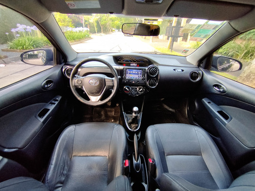Toyota Etios 1.5 Platinum 4 p