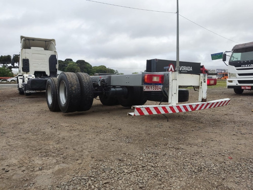 Imagem 3 de 12 de Volvo Vm 270 2013