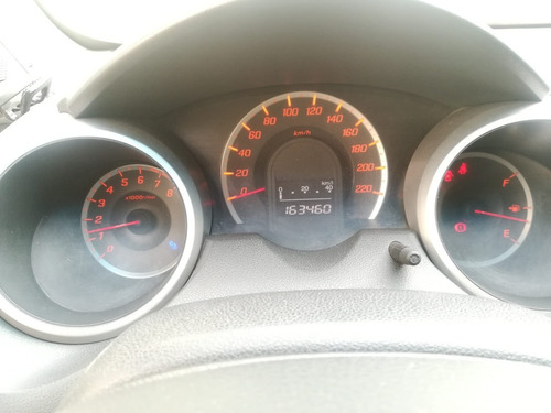 Imagen 6 de 11 de Honda Fit 2010 Automatico 1.4