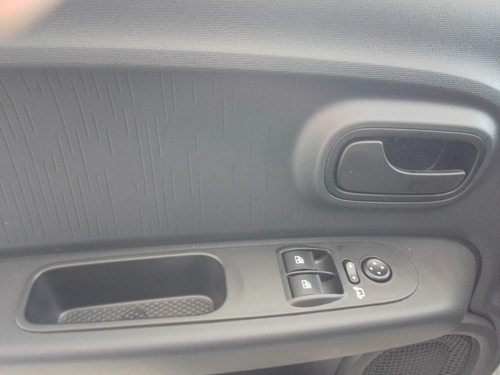 Imagen 9 de 16 de Fiat Mobi 1.0 Like