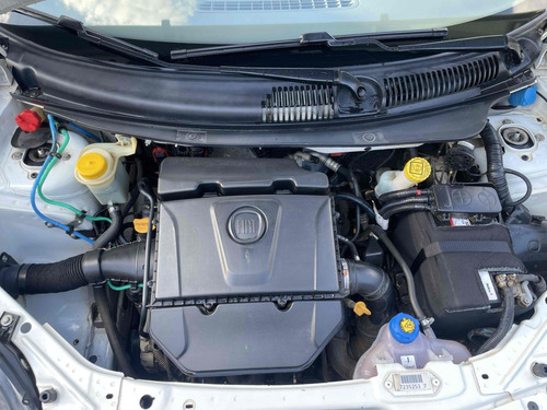 Fiat Palio 1.6 MPI ESSENCE 16V FLEX 4P AUTOMÁTICO