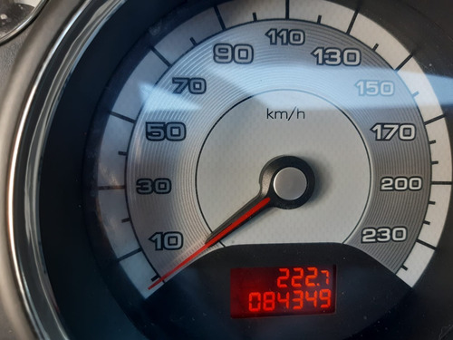 Imagen 13 de 16 de Peugeot 408 Feline Tiptronic
