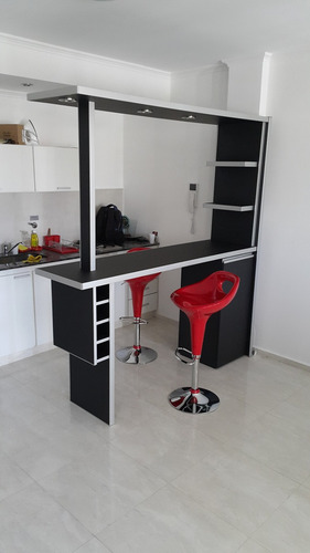 Imagen 2 de 7 de Barra De Tragos, Divisor De Ambientes, Mueble C/ Puerta
