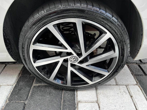 Imagem 9 de 10 de Volkswagen Virtus 2019 1.0 Comfortline 200 Tsi Aut. 4p