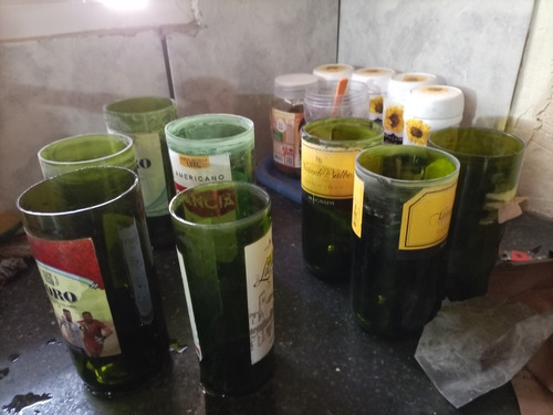 Imagen 4 de 4 de Vendo Vaso Hechos De Botellas