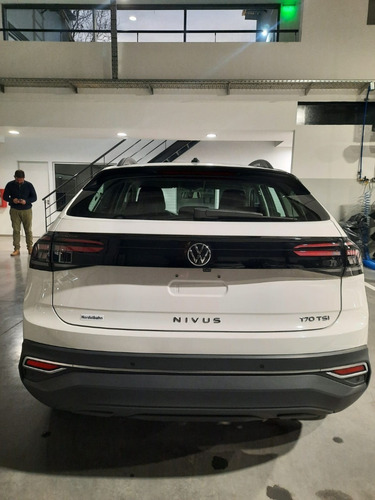 Imagen 4 de 25 de Volkswagen Nivus 170 Tsi Fm